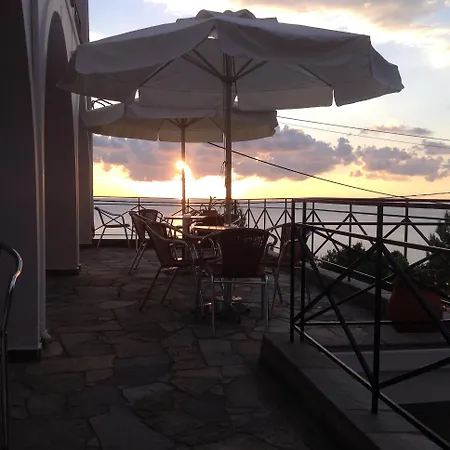 Travlos Lejlighedshotel