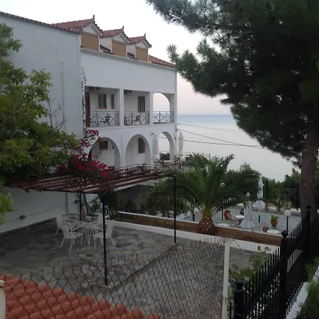 Lejlighedshotel Travlos Eleios-Pronnoi