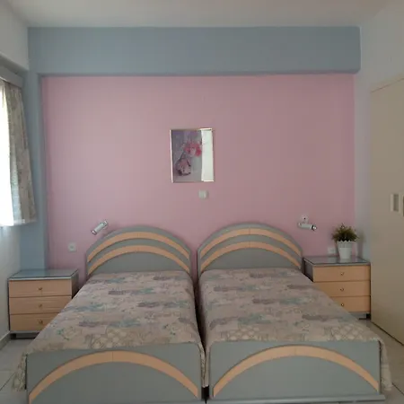 Travlos Aparthotel