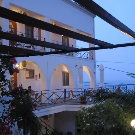 Travlos アパートホテル Eleios-Pronnoi